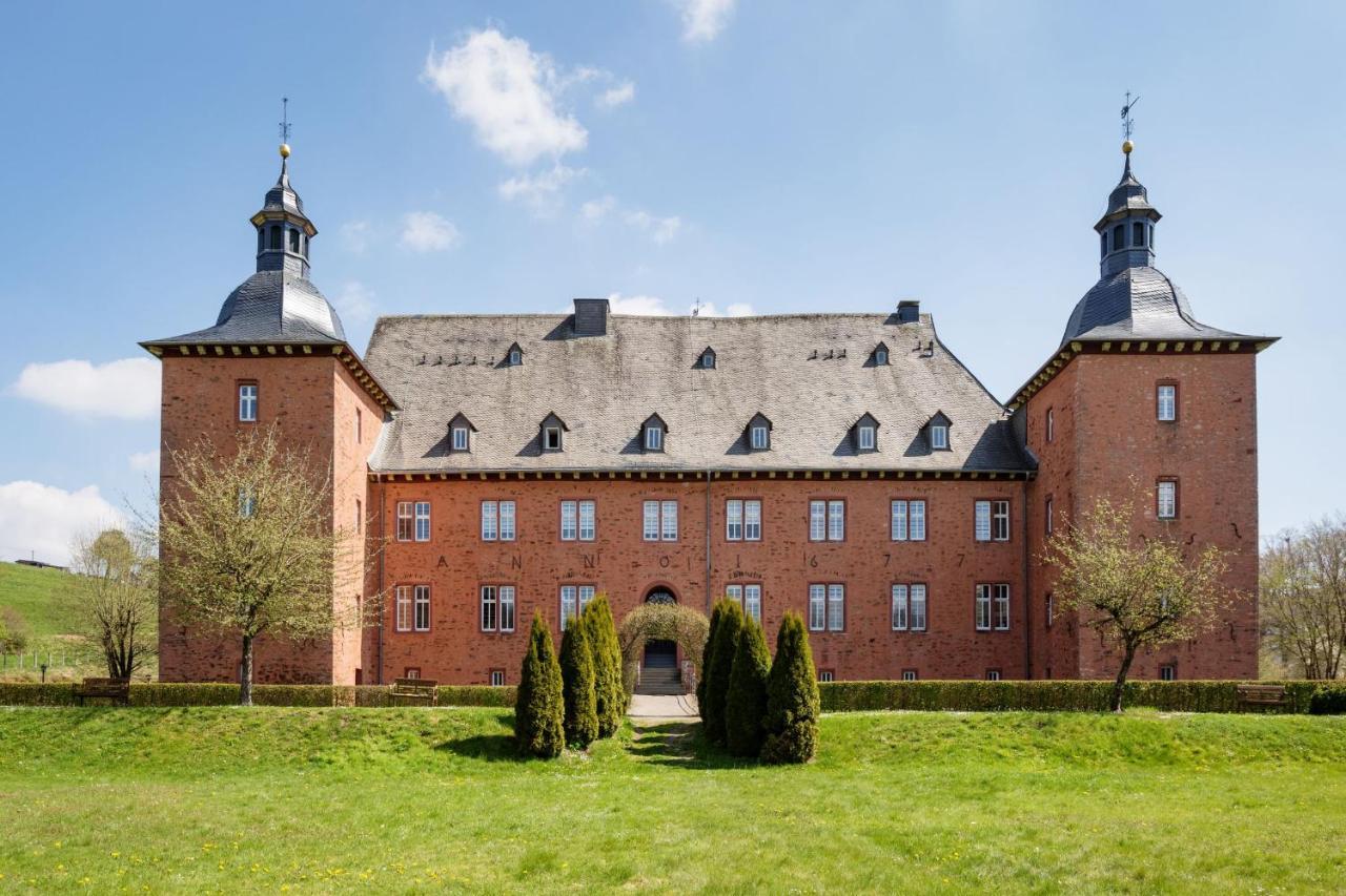 Ferienwohnung Saalstube - Schloss Adolphsburg Kirchhundem Exterior photo