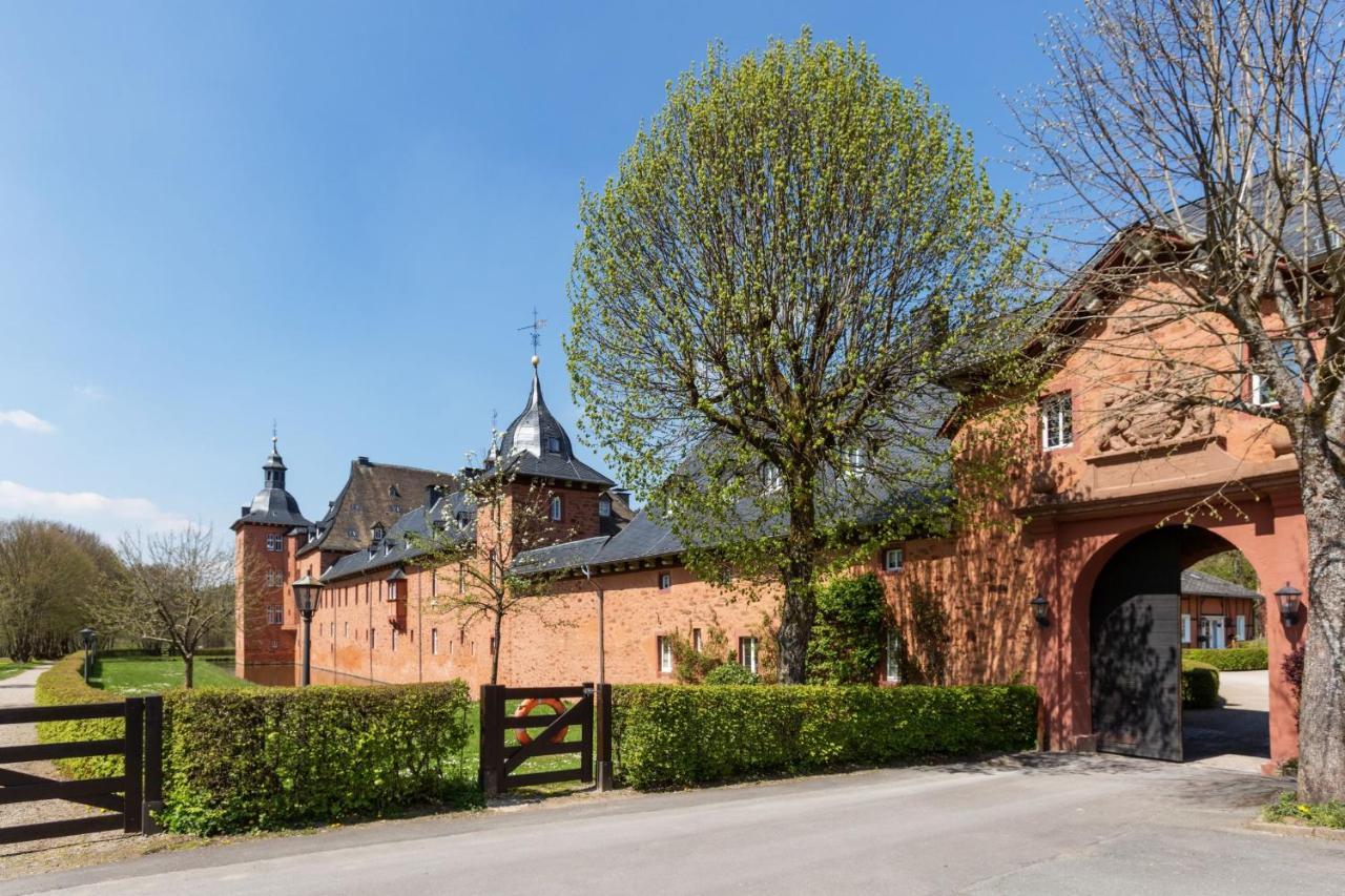 Ferienwohnung Saalstube - Schloss Adolphsburg Kirchhundem Exterior photo